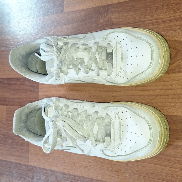 Nike Other - Nike Air Force 1 white low sneakers